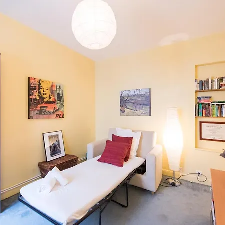 Veeve - Comfortable Near Montmartre Διαμέρισμα