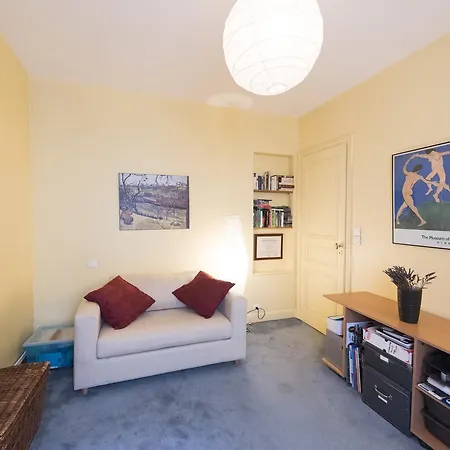 Veeve - Comfortable Near Montmartre Διαμέρισμα *